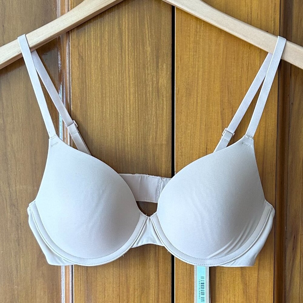 Skims Fits Everybody T-Shirt Demi Bra